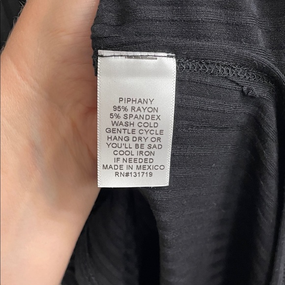 Piphany Sunset Black Short Sleeve Tee with Back Detail - Picture 3 of 5